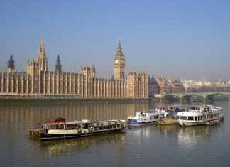 Londyn – dwa brzegi, dwa światy