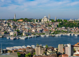 Zabytkowy „Złoty Róg” w Stambule nabiera nowego czaru