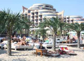 Słoneczny Brzeg przyciąga