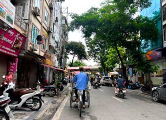 Wietnam północny: skutery, kawa i targowiska Hanoi