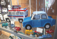 Świętokrzyskie atrakcje turystyczne: żartobliwe muzeum motoryzacji i skansen kieleckiej wsi — cz.3