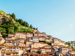 Majówka 2026: Polacy wybierają tańsze kierunki i ruszają za granicę