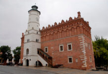 Sandomierz: „Ojciec Mateusz” i skarby królewskiego miasta nad Wisłą