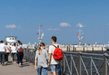 Na majówkę wciąż można znaleźć nocleg. W co drugim obiekcie połowa miejsc jest dostępna