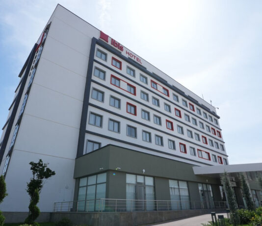 ibis otwiera pierwszy hotel w Uzbekistanie