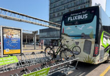 Polacy coraz chętniej zabierają rower do autobusu. W lipcu liczba takich przejazdów z FlixBusem wzrosła o blisko 50%